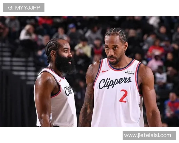 NBA快船与勇士激战正酣比分更新精彩瞬间回顾与分析